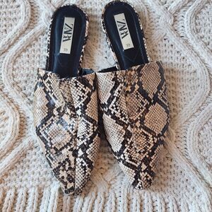 Zara Snakeskin Flat Mules Size 39 EU/ 9 US